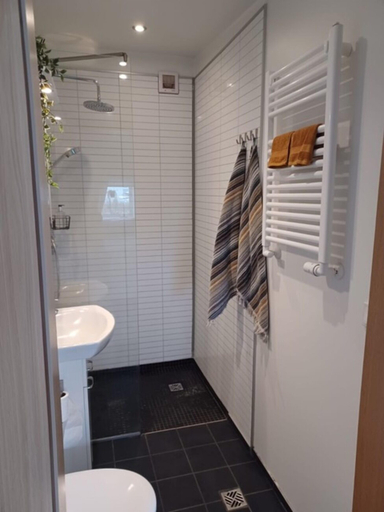 Bathroom 4, Nordurgata 43, Akureyri