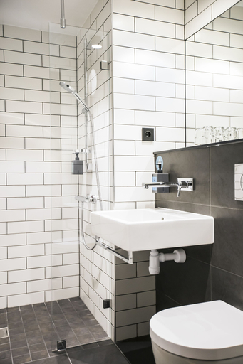 Bathroom 5, Comfort Hotel Kista, Stockholm