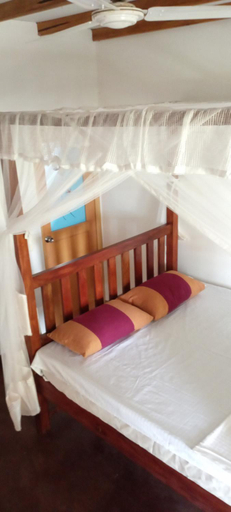 Bedroom 2, Surf Forever, Weligama