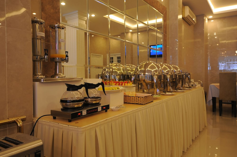 Food & Drinks 3, A25 Hotel 274 de Tham, District 1