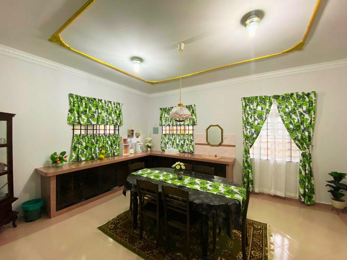 Food & Drinks, Batu Pahat Hill View Homestay, Batu Pahat