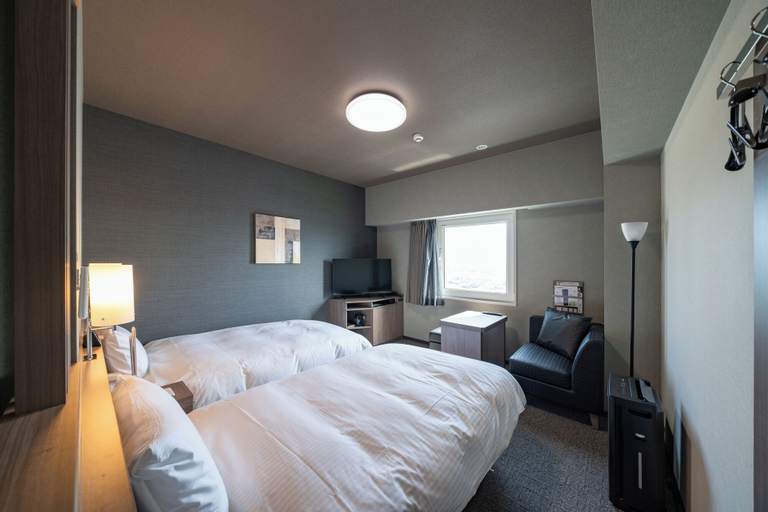Bedroom 3, Hotel Route Inn Tokushima Airport -Matsushige smart inter-, Matsushige