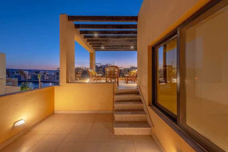 Others 2, La Casa de Playa Tawila on Island 4BR Private with Heated Pool, Al-Ghurdaqah 2