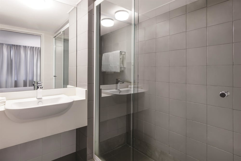 Bathroom 3, Rendezvous Hotel Perth Central, Perth
