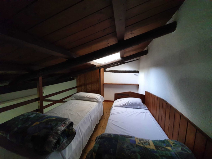 Room 5, Belvilla by OYO Veio 3 pax, Roma