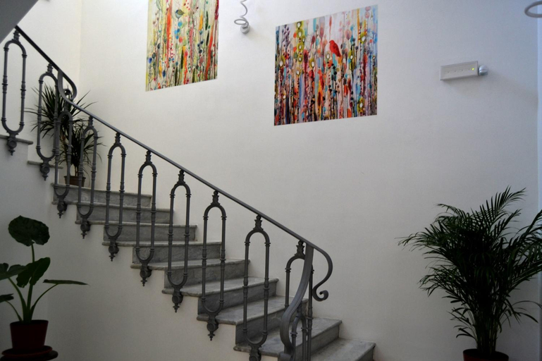 Public Area 3, Stellaris, Reggio Di Calabria