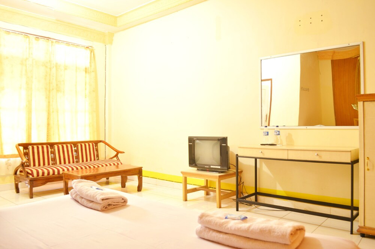 Bedroom 4, Yuriko Hotel, Bukittinggi