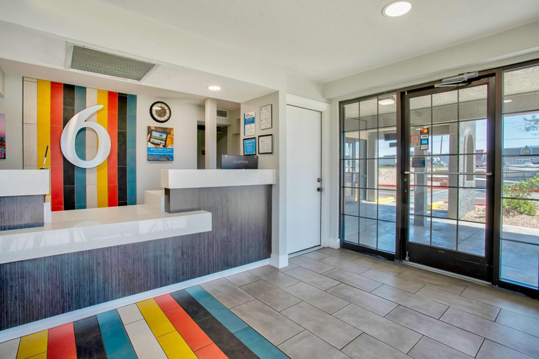 Public Area, Motel 6 Kingman, AZ - Route 66 East, Mohave