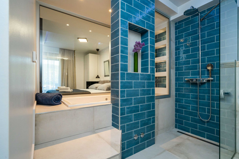 Bathroom 3, Apartments Villa Arcadia, Pojezerje