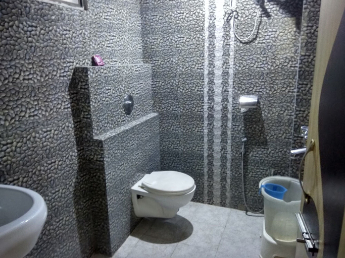 Bathroom 3, Hotel Grand SM Regency, Darbhanga