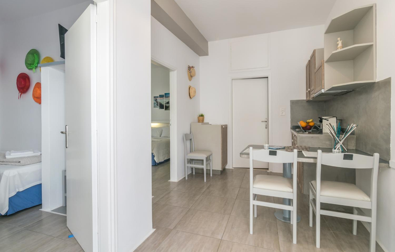 Others 4, Giannoulis Hotel, South Aegean
