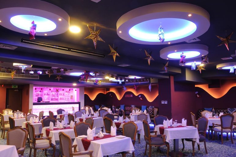 Food & Drinks 4, Holiday Bahrain Hotel, Manama