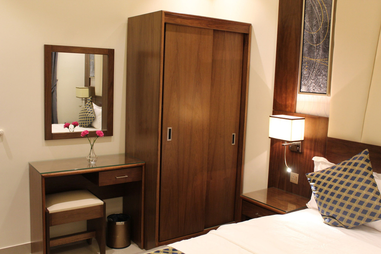 Bedroom 4, Pestana Hotel & Suites 3, Riyadh
