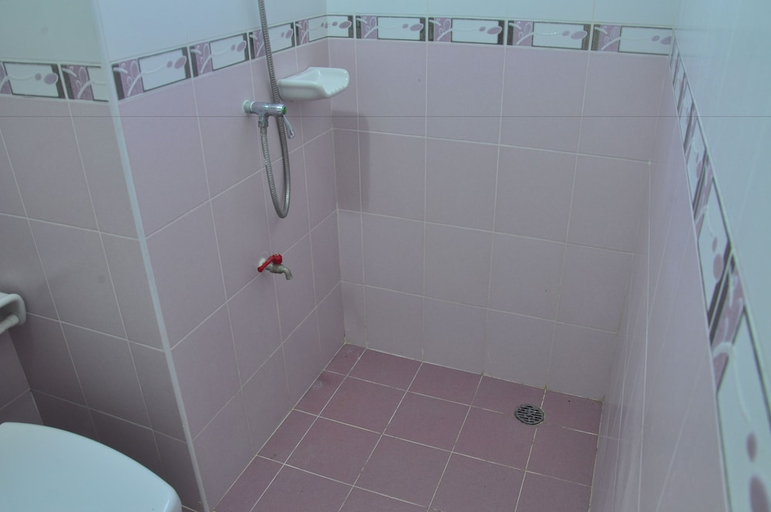 Bathroom 3, GreenHouse, Bang Kapi