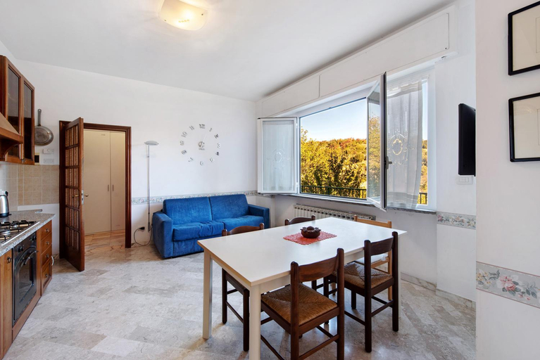 Dining Room 16