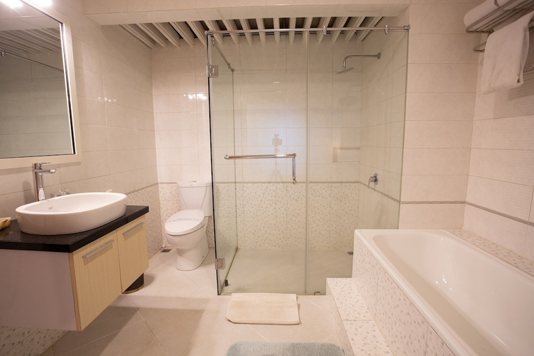 Bathroom 3, Royal Trawas Hotel & Cottages, Mojokerto