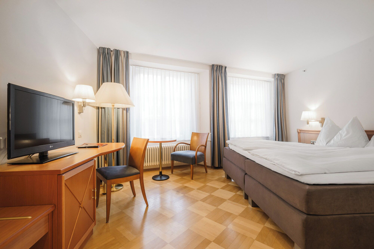 Bedroom 3, BLUME. - Baden Hotel & Restaurant, Baden