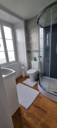 Bathroom, La Petite Locherie, Haute-Vienne