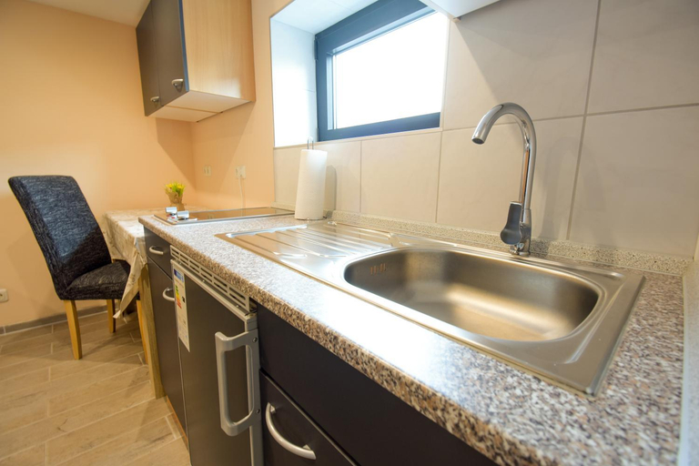 Others 5, Mainzimmer - Business Apartments, Main-Spessart