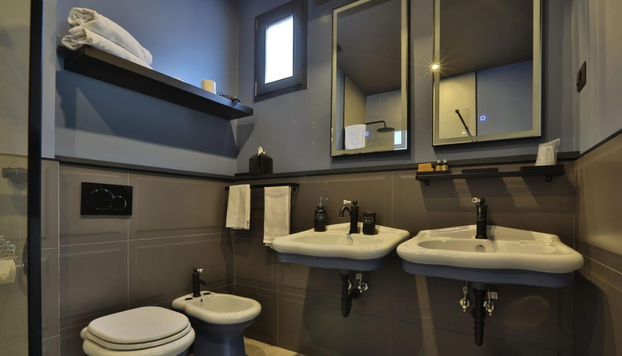 Bathroom 5, Forvm Bijoux ROOMS, Trieste