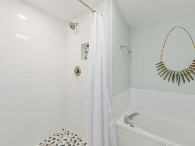 Bathroom 3, Sea Winds by Distinctive Beach Rentals, Volusia