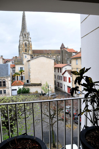 Exterior & Views 5, Temporesidence Cathedrale, Pyrénées-Atlantiques