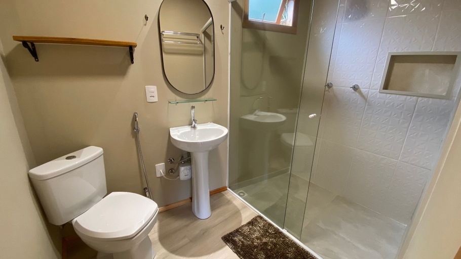 Bathroom 3, Rancho das Águas, Urubici