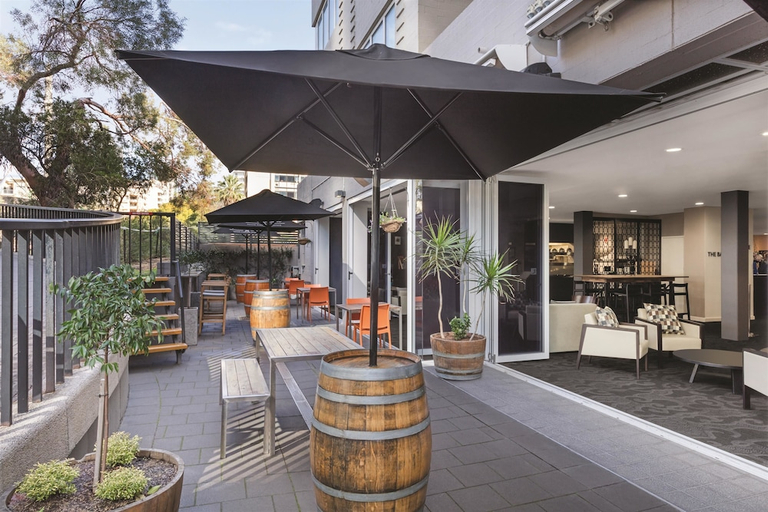 Food & Drinks 5, Rendezvous Perth Central, Perth