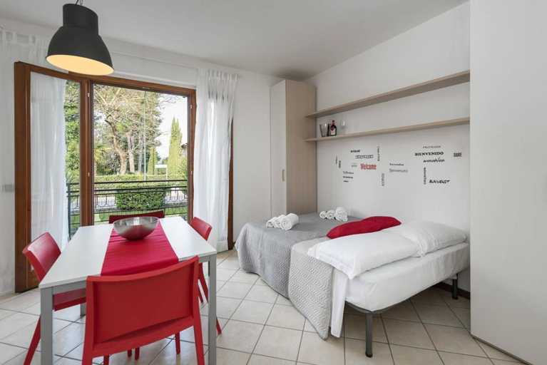 Bedroom 2, San Benedetto di Lugana 2, Verona