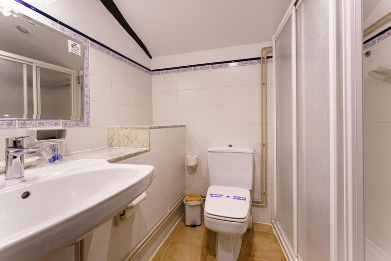 Bathroom 4, Casa Brandariz, A Coruña