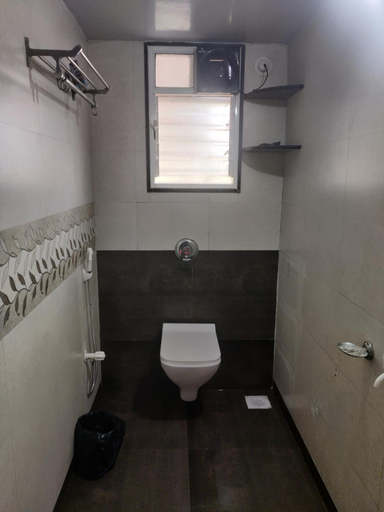 Bathroom 4, Hilltop Resort and Glamping- Villa with private pool, Satara