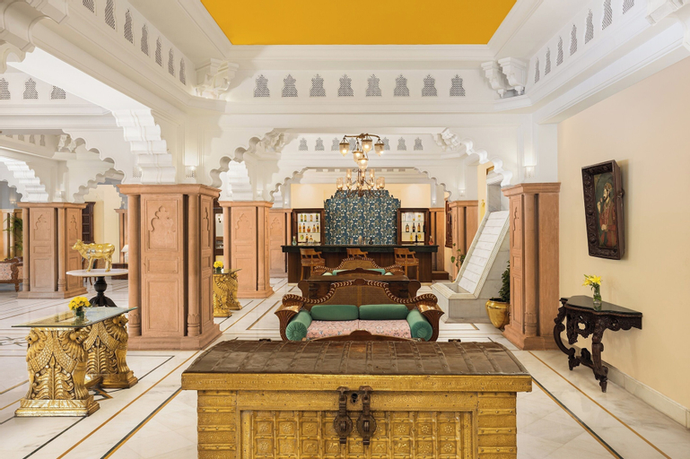 Food & Drinks 5, V Sarovar Portico MI Road Jaipur, Jaipur