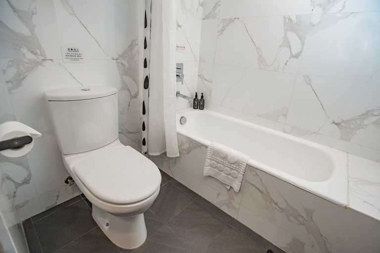 Bathroom 5, Macau Hotel S, Macao