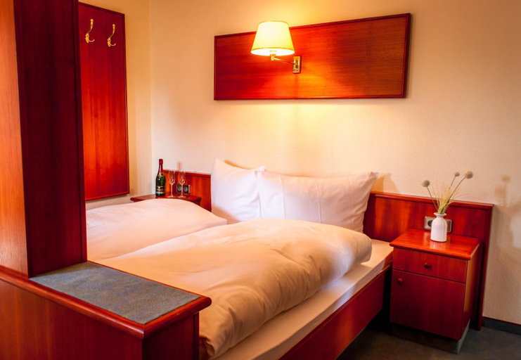 Bedroom 4, Ferienhotel Augustusburg, Mittelsachsen