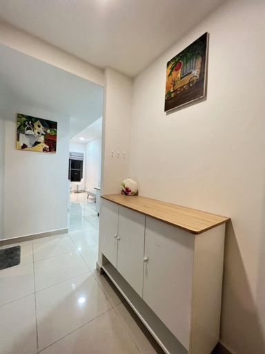 Dining Room 8