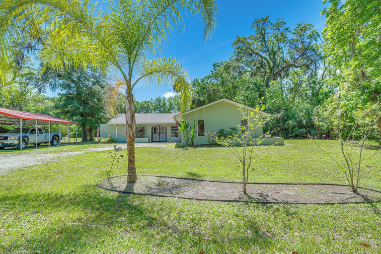 Exterior & Views 2, Lovely Crystal River Home w/ Lanai & Pool!, Citrus