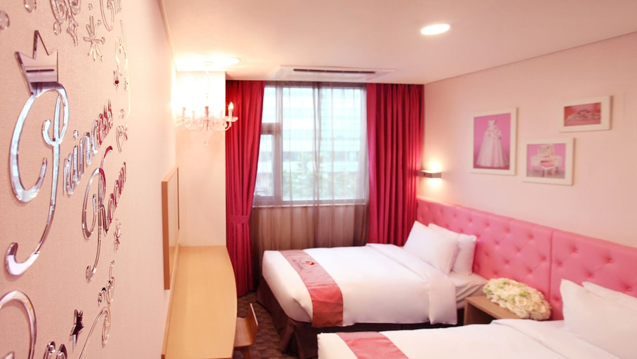 Bedroom 2, HOTEL SKYPARK DONGDAEMUN 1, Jung