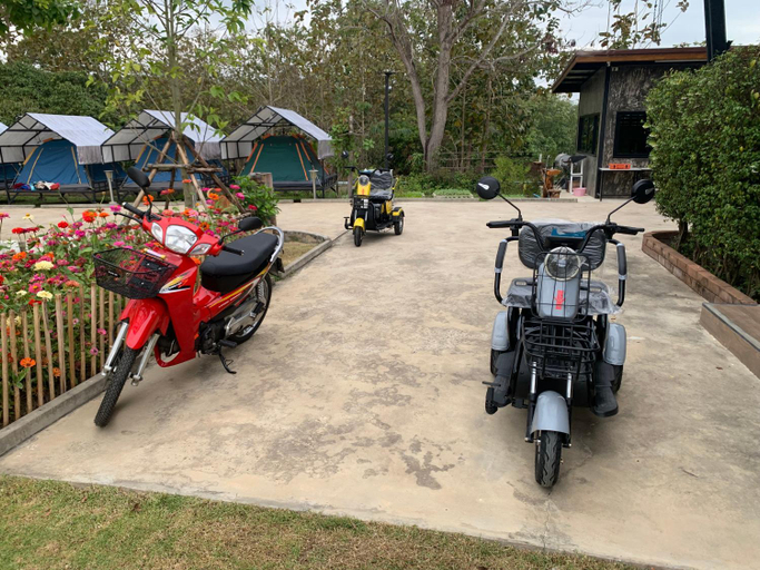 Others 3, Baan Suan Madam บ้านสวนมาดามวังน้ำเขียว, Wang Num Khiaw