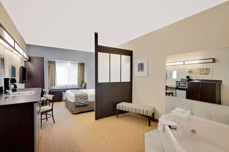 Others 5, Microtel Inn & Suites by Wyndham Geneva, Ontario