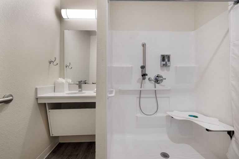 Bathroom 4, Soka Suites Dallas - Las Colinas, Irving
