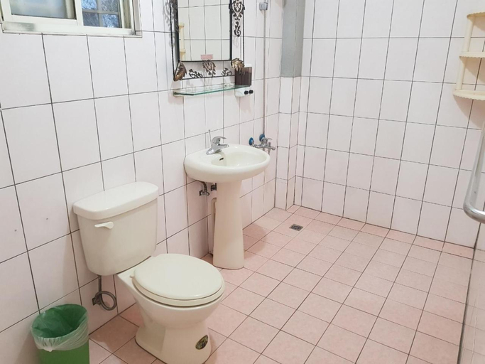 Bathroom, CingJing Xiao Zhu, Nantou