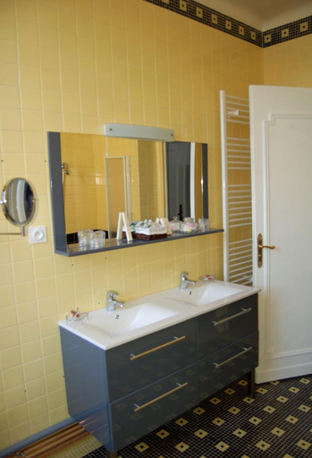 Bathroom 4, La Maison d'Antan, Pyrénées-Atlantiques
