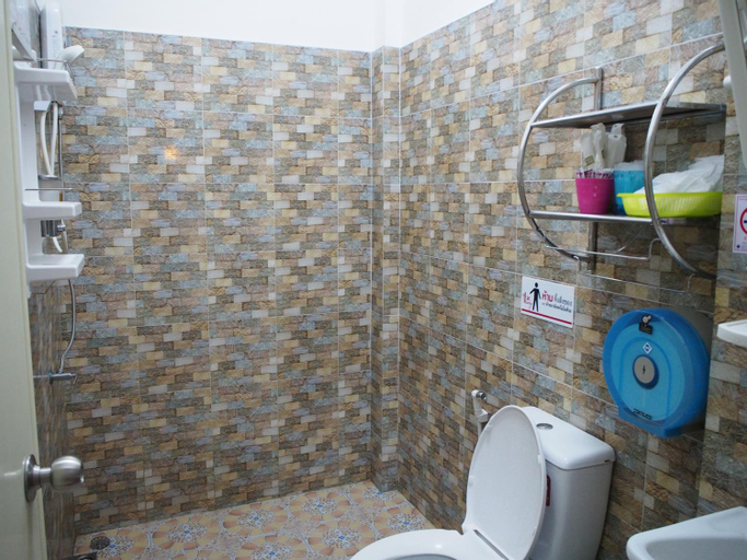 Bedroom 5, Runa Runa The Best Guesthouse, Muang Rayong