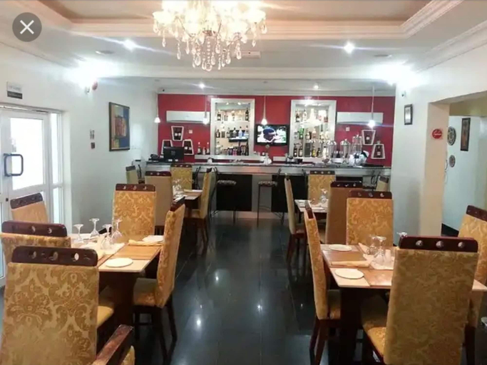 Food & Drinks 5, Foramot Suite, Ikeja