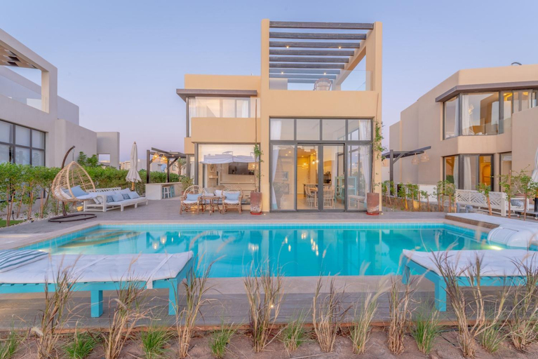 Others 4, La Casa de Playa Tawila on Island 4BR Private with Heated Pool, Al-Ghurdaqah 2