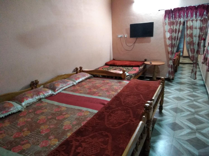 Bedroom 2, MANIIS HOMESTAY, Coimbatore