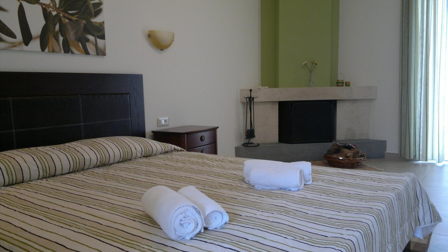 Bedroom 4, Aenaon Rooms, Peloponnese