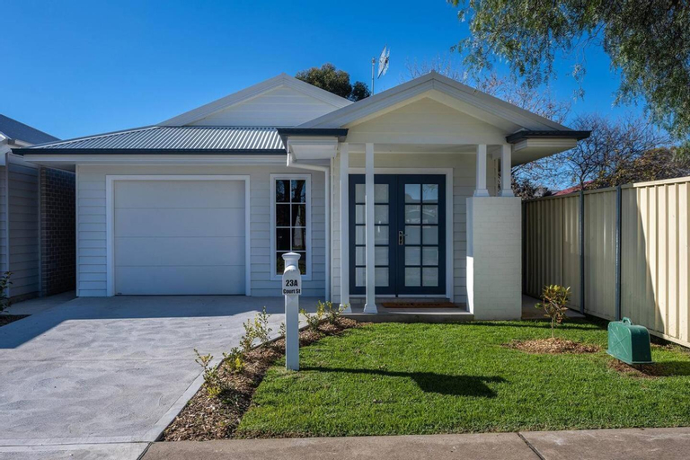 Exterior & Views 1, 'Huxley House' An Elegant Mudgee Retreat with Backyard, Mid-Western Regional - Pt A