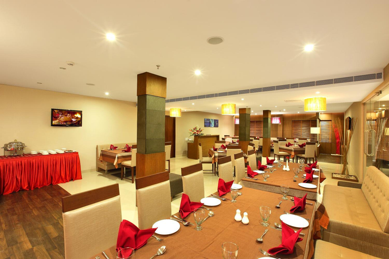 Food & Drinks 5, Park Residency Adoor, Pathanamthitta