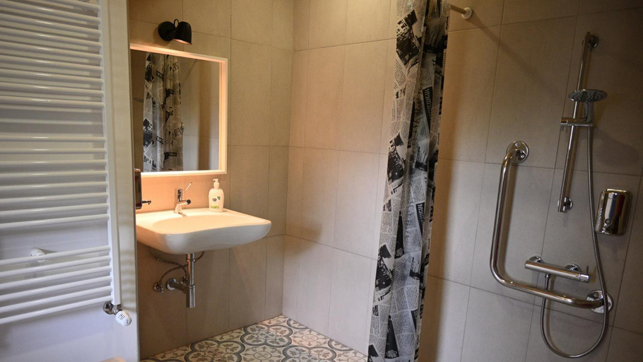Bathroom 2, Peneda ecofarm, Arcos de Valdevez